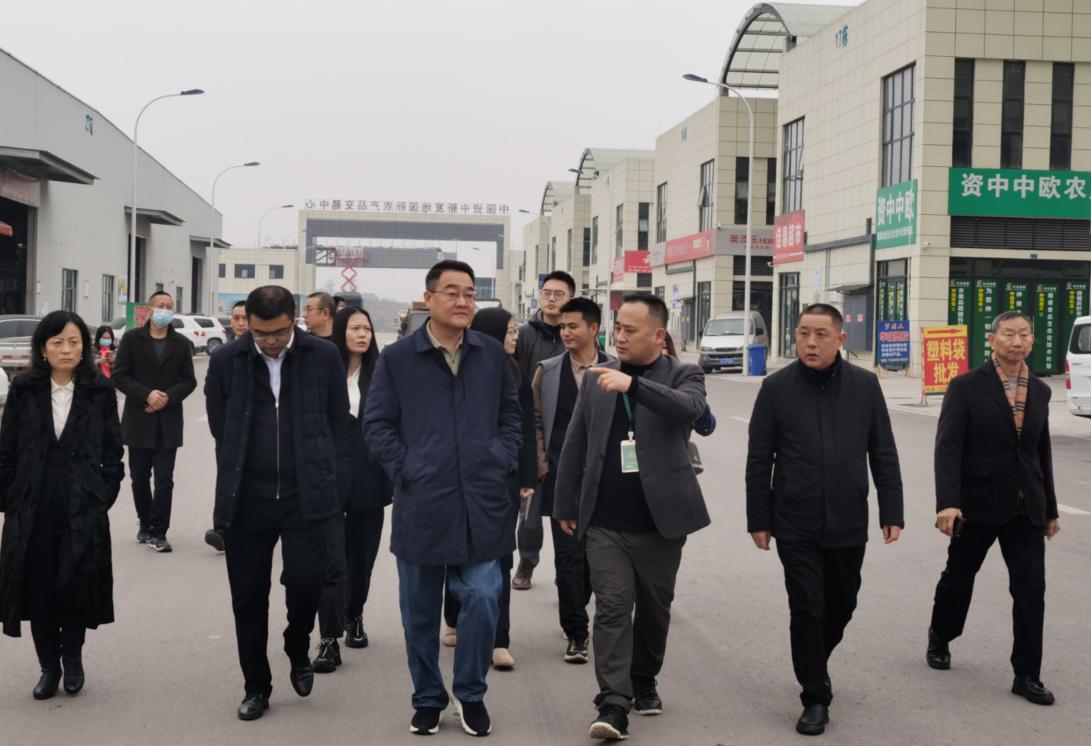 威廉希尔中文网站集团加快落实总社、省社工作部署  —— 邓华带队赴内江资中开展专题调研工作