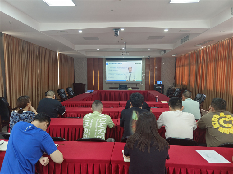 集团公司组织开展威廉希尔中文网站大讲堂第12期 ——《大客户价格谈判博弈策略》