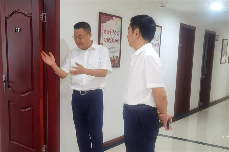 省供销社党组成员、机关党委书记李先明带队检查指导威廉希尔中文网站集团安全生产工作