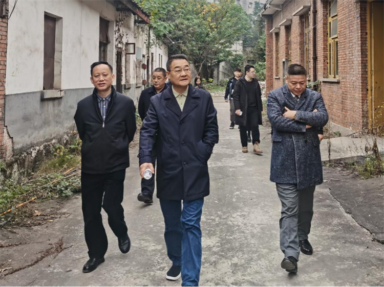 拓展发展新空间  探索经济增长点丨威廉希尔中文网站集团深入两省四地开展考察调研