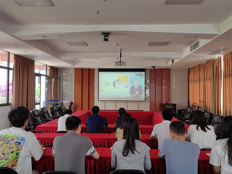 集团公司组织开展第3期威廉希尔中文网站大讲堂 ——大客户销售全程沟通技巧（第一期）